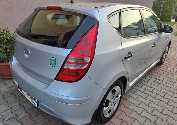 Hyundai I30 cena 19990 przebieg: 175311, rok produkcji 2011 z Chodzież małe 191